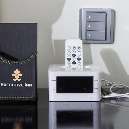 Executive Inn Dhaka Exterior photo
