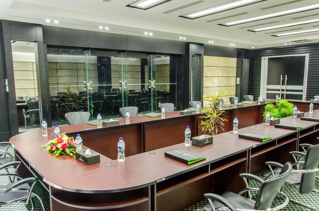 Executive Inn Dhaka Exterior photo