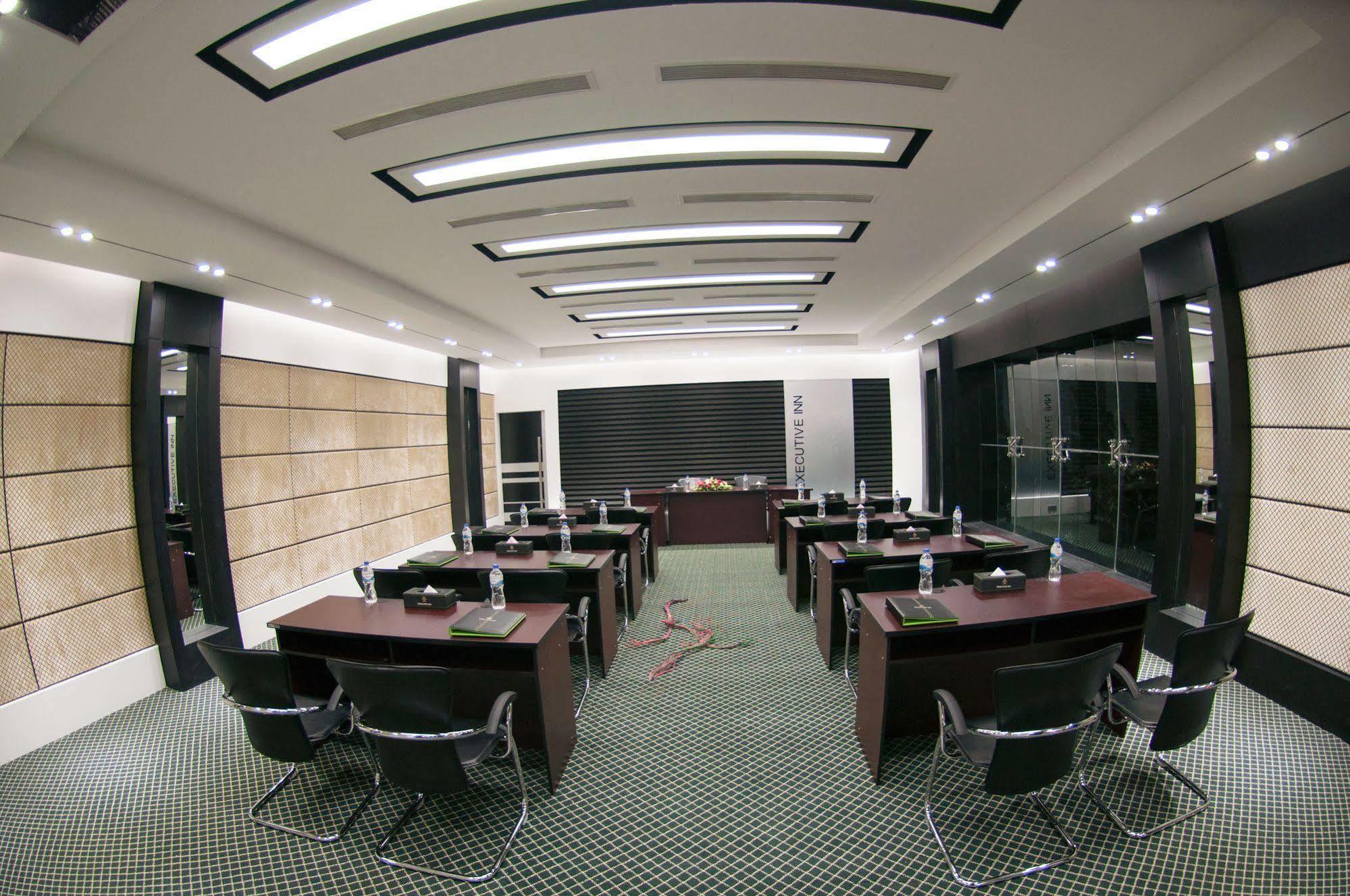 Executive Inn Dhaka Exterior photo